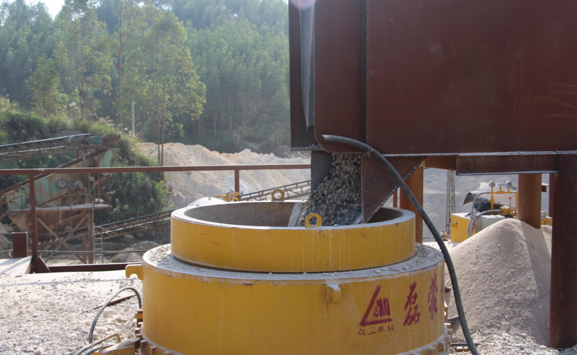 臺(tái)山912陶瓷土生產(chǎn)線